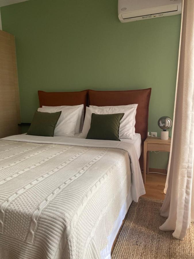 Little John Luxury Apartment Piraeus Exterior photo