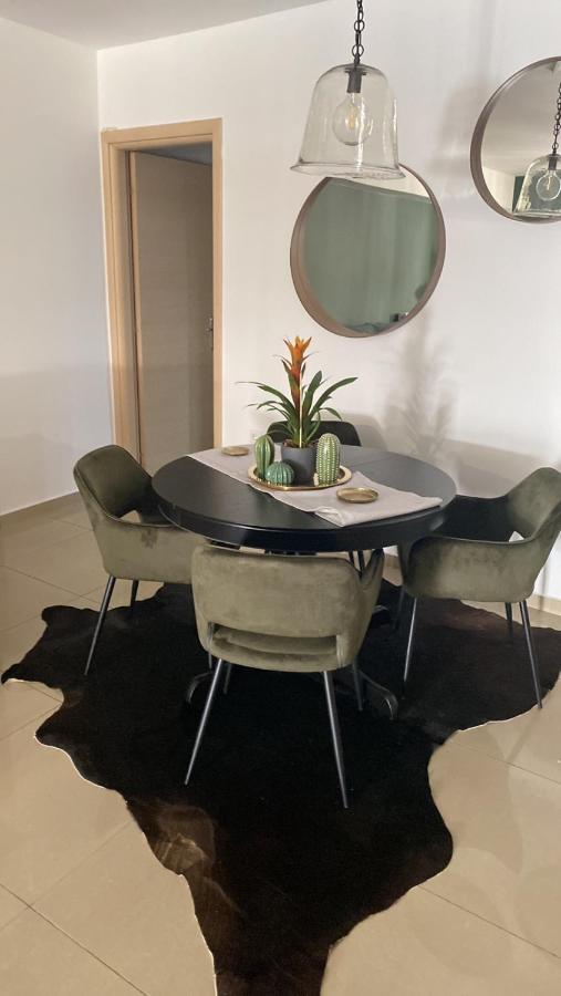 Little John Luxury Apartment Piraeus Exterior photo